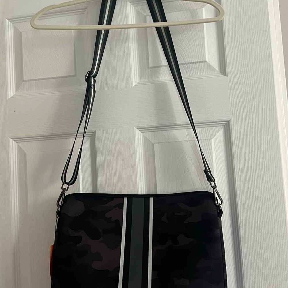 HAUTE SHORE Black Camouflage Laptop Bag